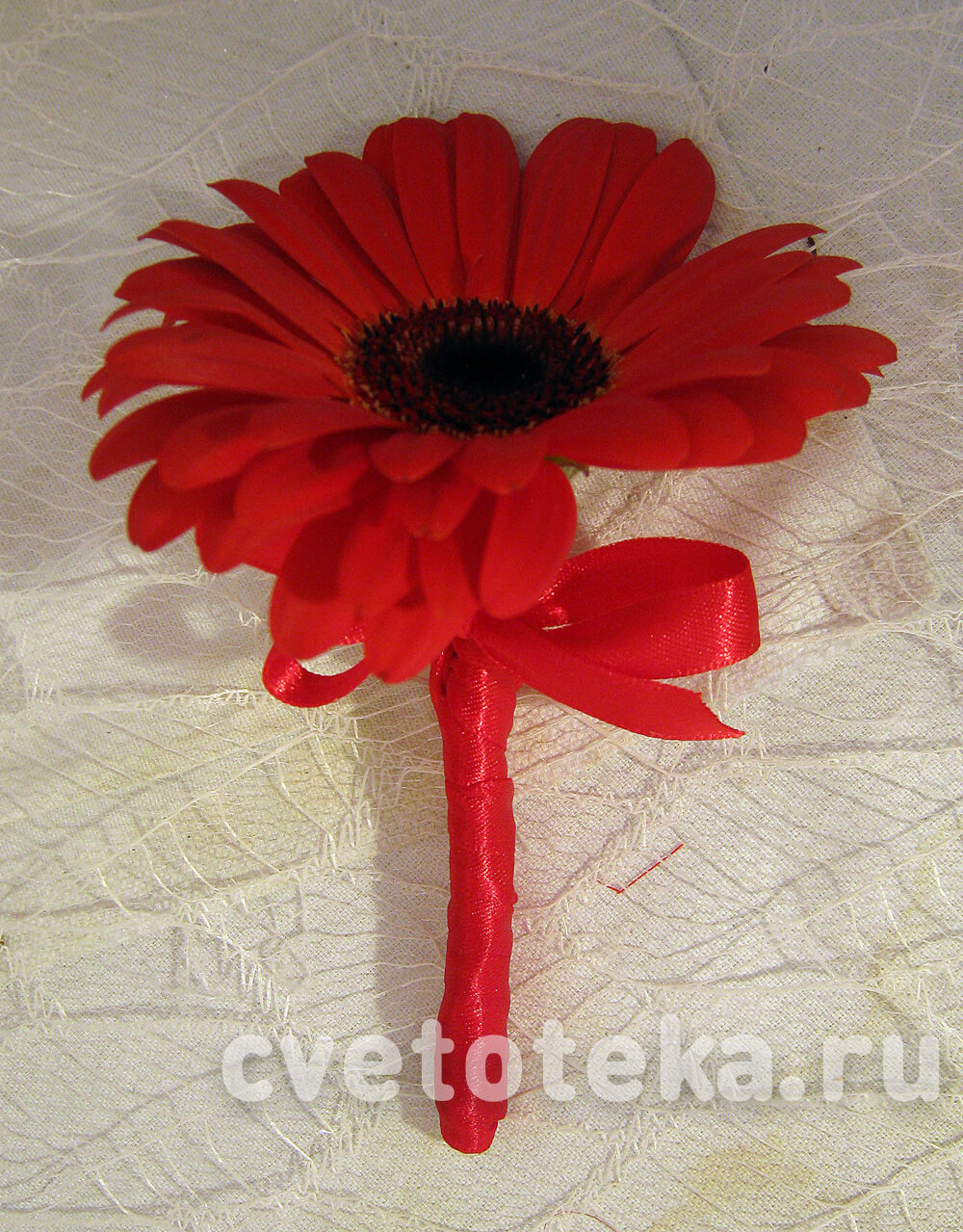 Бутоньерка В48